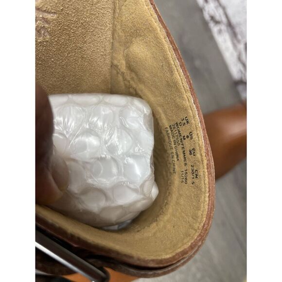 Clarks Artisan Brown Leather Round Toe Strap Stud Heel Shoes Women Sz 6M US/36EU - Picture 13 of 16